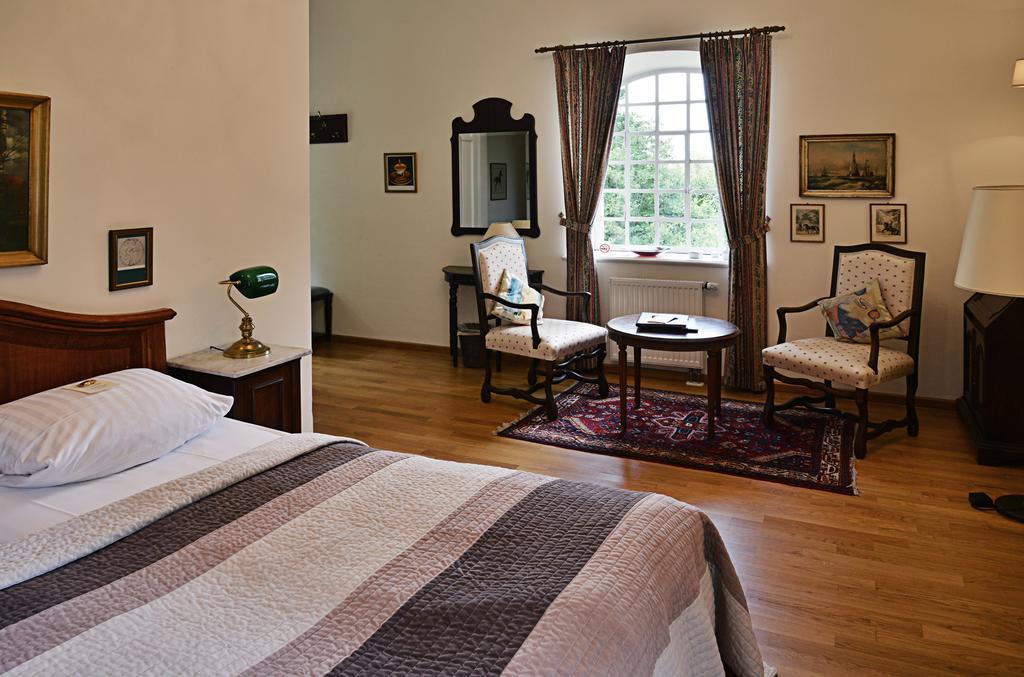 Burg Boetzelaer Hotel Kalkar Room photo